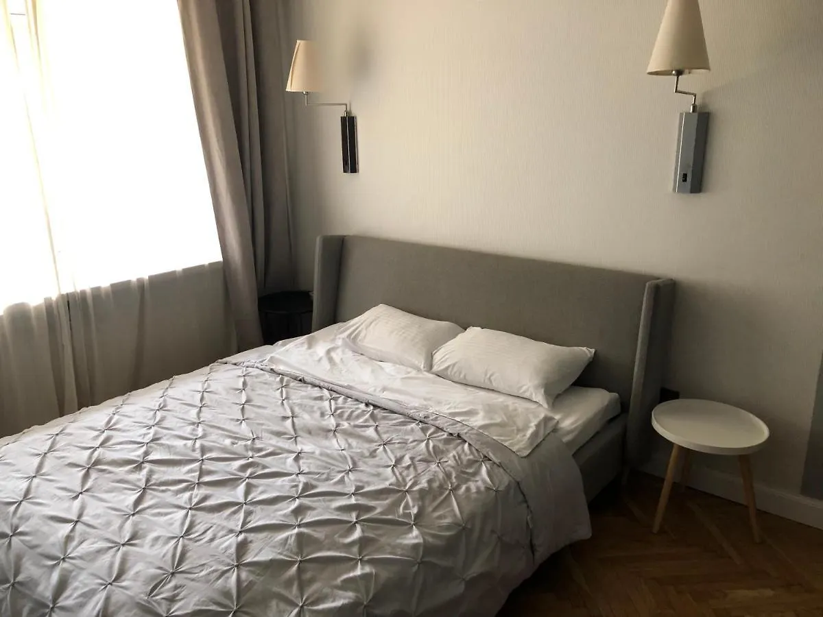 Charming Apartment In The Heart Of The City Near The Botanical Garden Киев